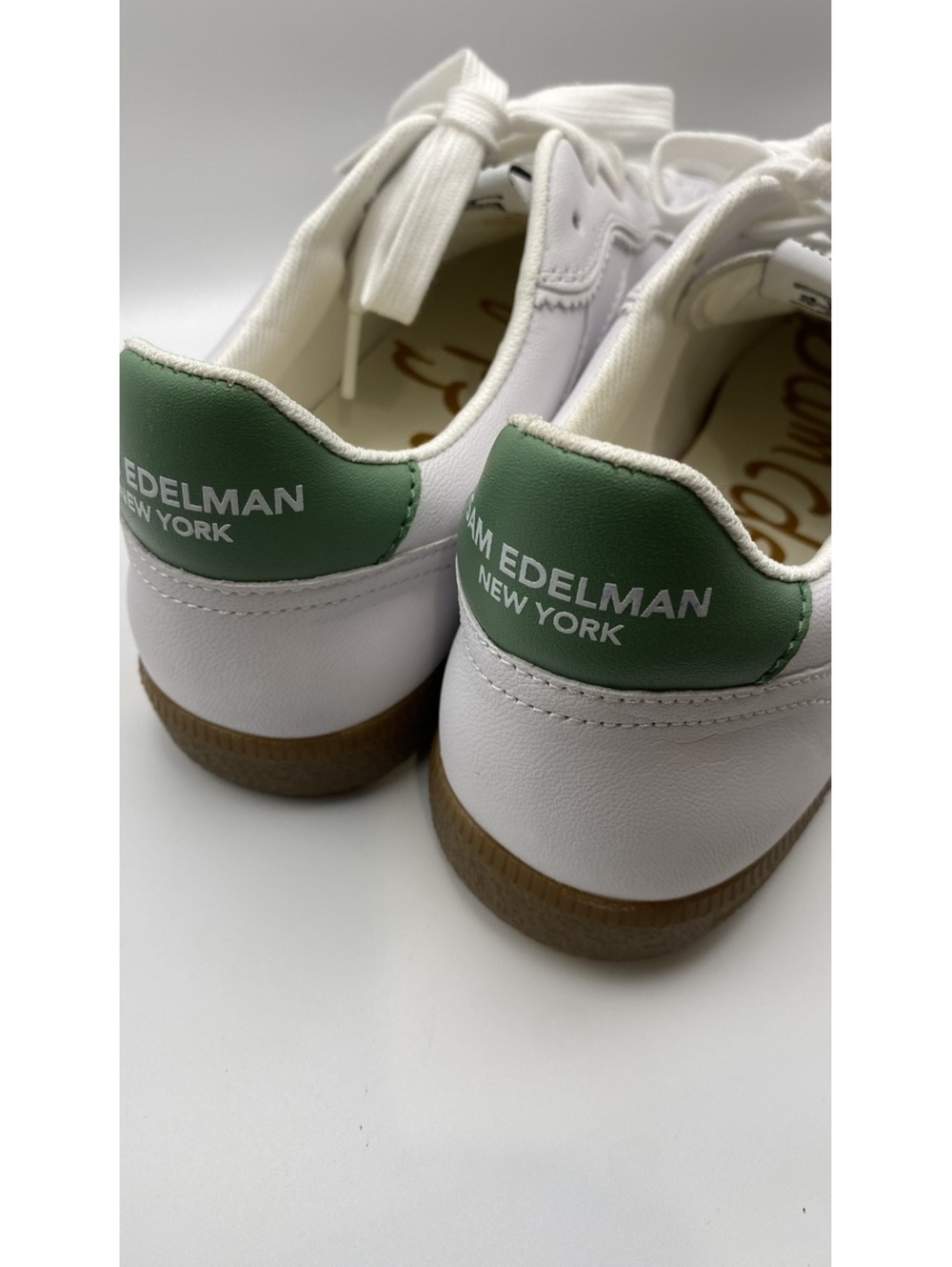 Sam Edelman BRAND NEW! White and Green Leather Sneakers Size 9 - Picture 2 of 9